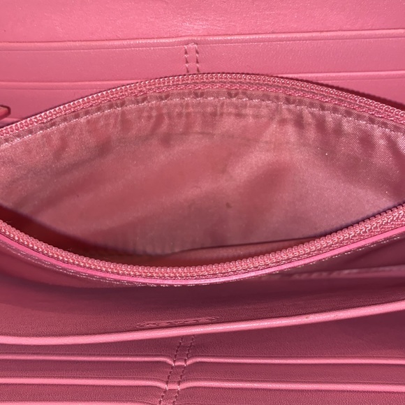 Coach Heritage Signature Wallet Pink Khaki Stripe Zip Wallet 8”x4” - Picture 14 of 15